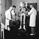 Los investigadores analizando los cambios. Getty